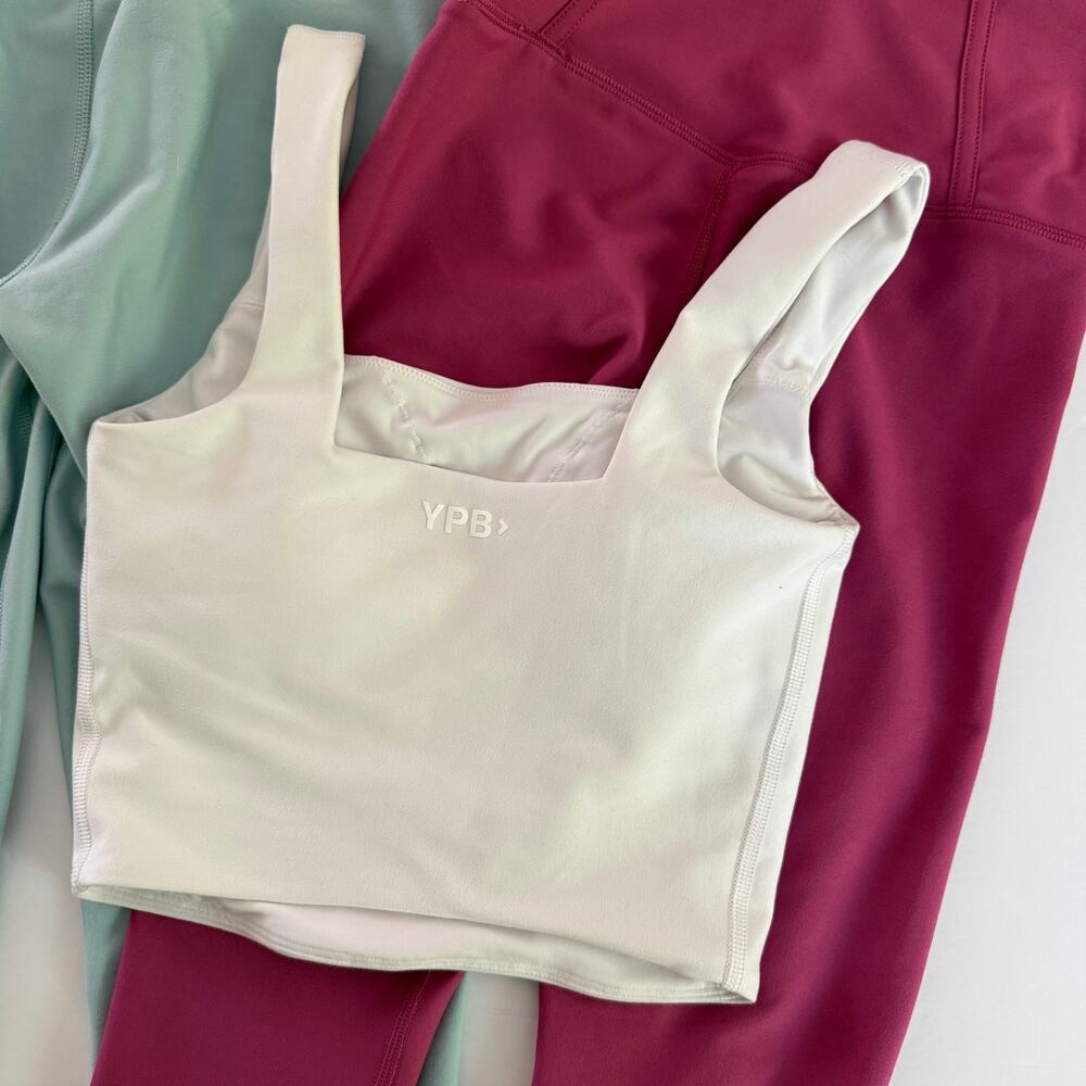 YPB Abercrombie Bundle Tank + Leggings XS - Picture 3 of 4